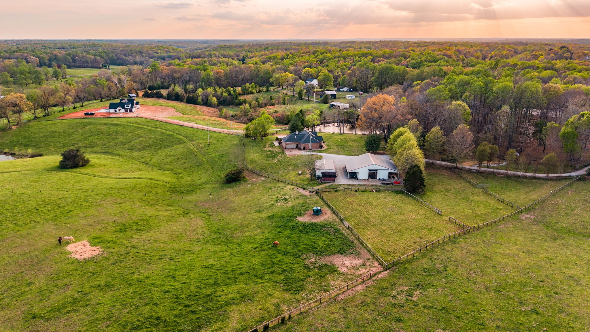 1075 Fannie Nicholson Road Chapmansboro, TN 37035 - Photo 9 of 100