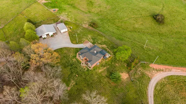 $1,150,000 | 1075 Fannie Nicholson Road, Chapmansboro, TN 37035