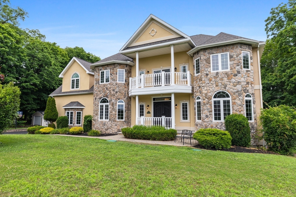 2 Bridle Path Lynnfield, MA 01940 - Photo 2 of 41