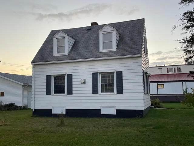 $169,900 | 410 South Main Street, Biwabik, MN 55708