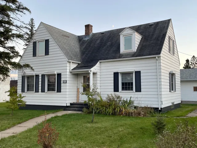 $199,900 | 410 South Main Street, Biwabik, MN 55708