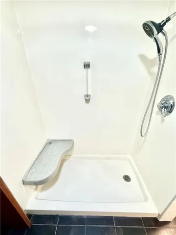 $174,000 | 1228 West Crestview Drive, Maryville, MO 64468