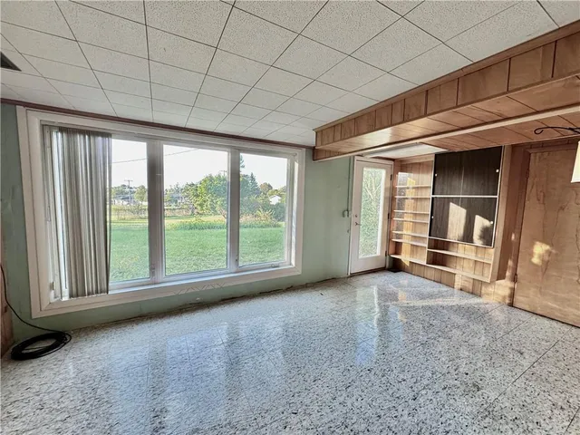 $174,000 | 1228 West Crestview Drive, Maryville, MO 64468