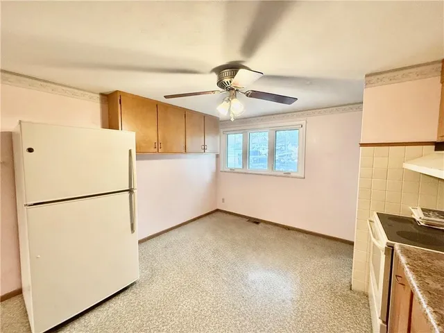 $174,000 | 1228 West Crestview Drive, Maryville, MO 64468