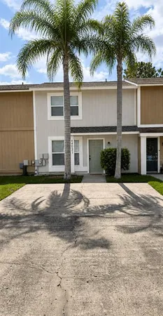 $1,900 | 14021 Village Terrace Drive, Tampa, FL 33624