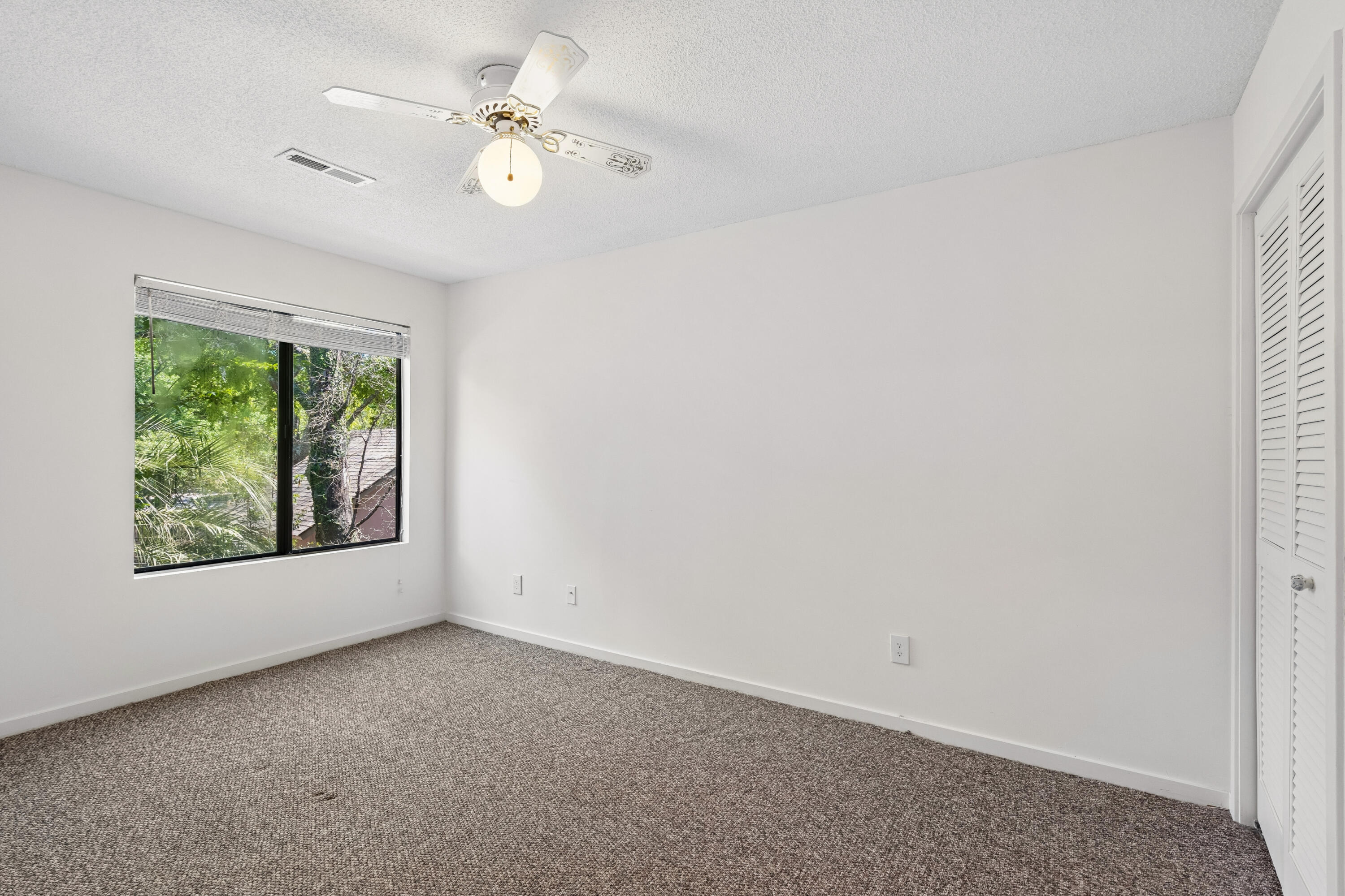307 Mallard Court Mount Pleasant, SC 29464 - Photo 27 of 42 307MallardCt-KeenEyeMarketing-036