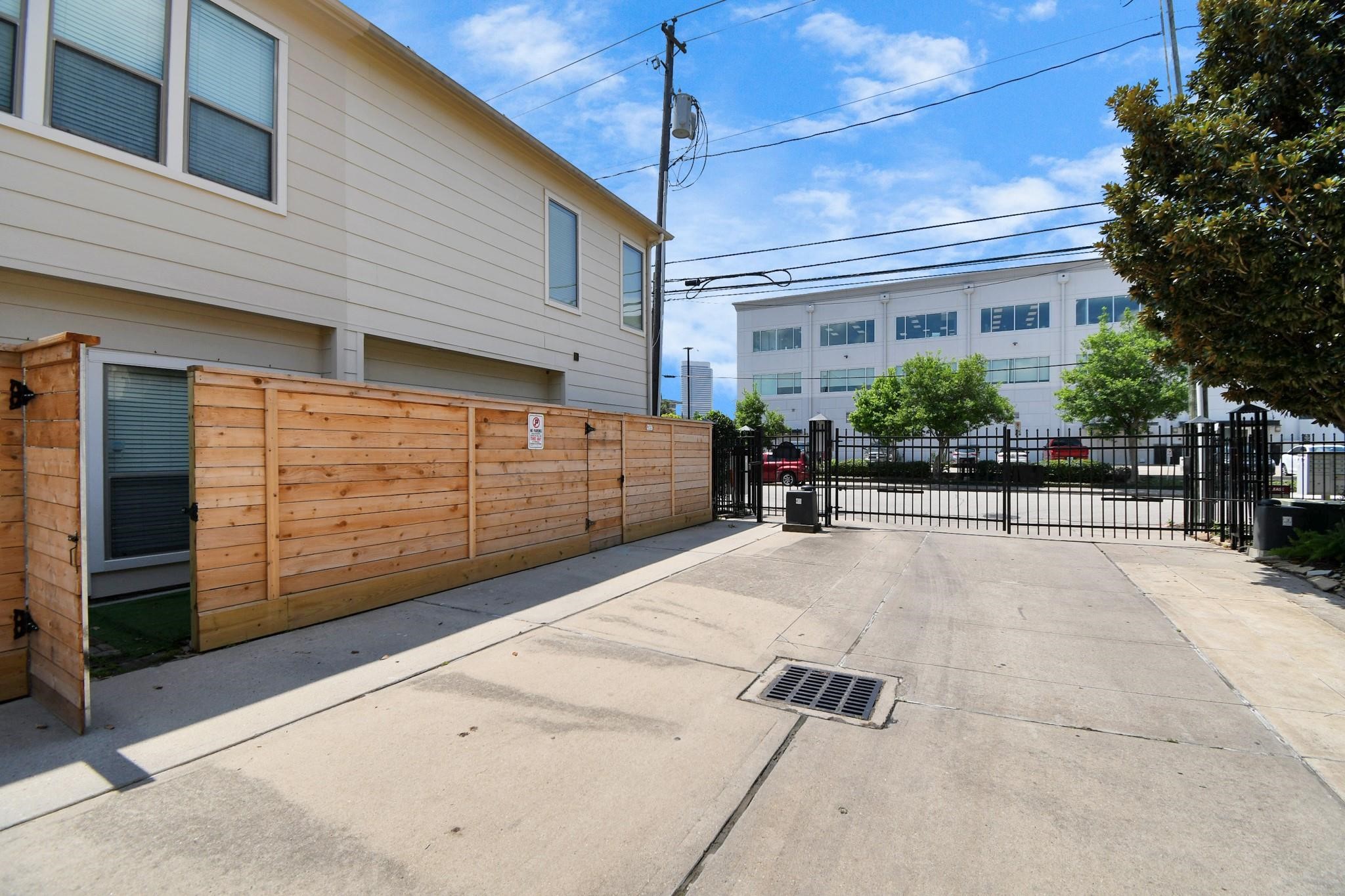 3900 Center Street Houston, TX 77007 - Photo 25 of 25 Pictures are from previous listing