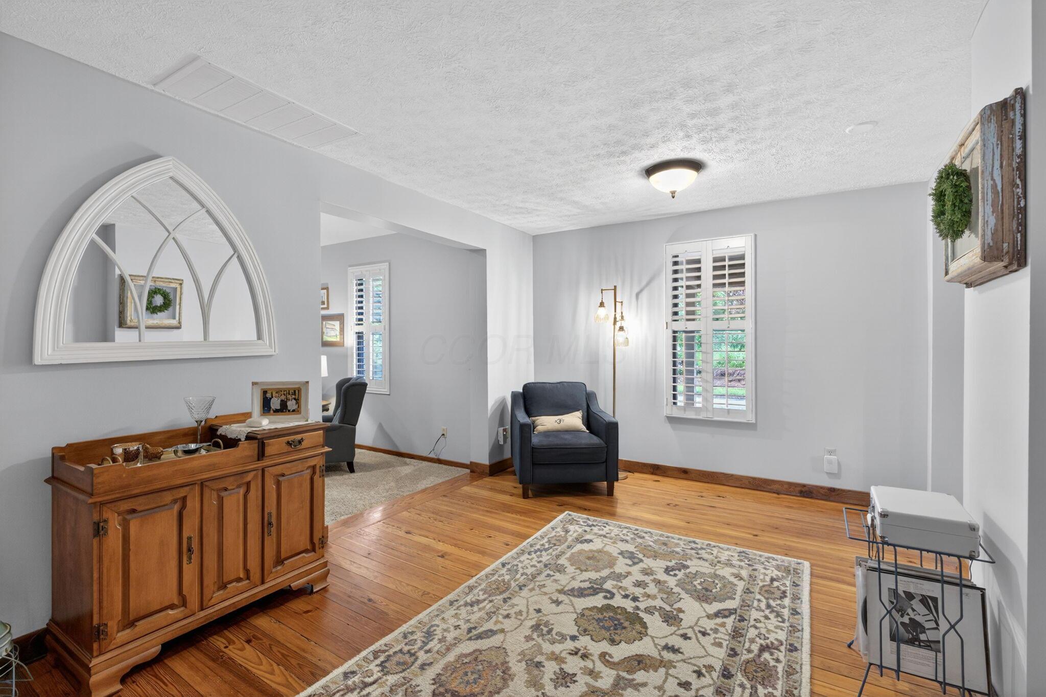 2717 Darling Road Blacklick, OH 43004 - Photo 5 of 63 6-web-or-mls-2717 Darling Rd - 6