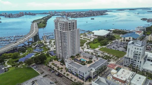 $6,000 | 331 Cleveland Street, Unit 2102, Clearwater, FL 33755