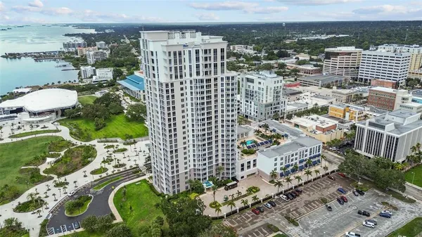 $6,000 | 331 Cleveland Street, Unit 2102, Clearwater, FL 33755