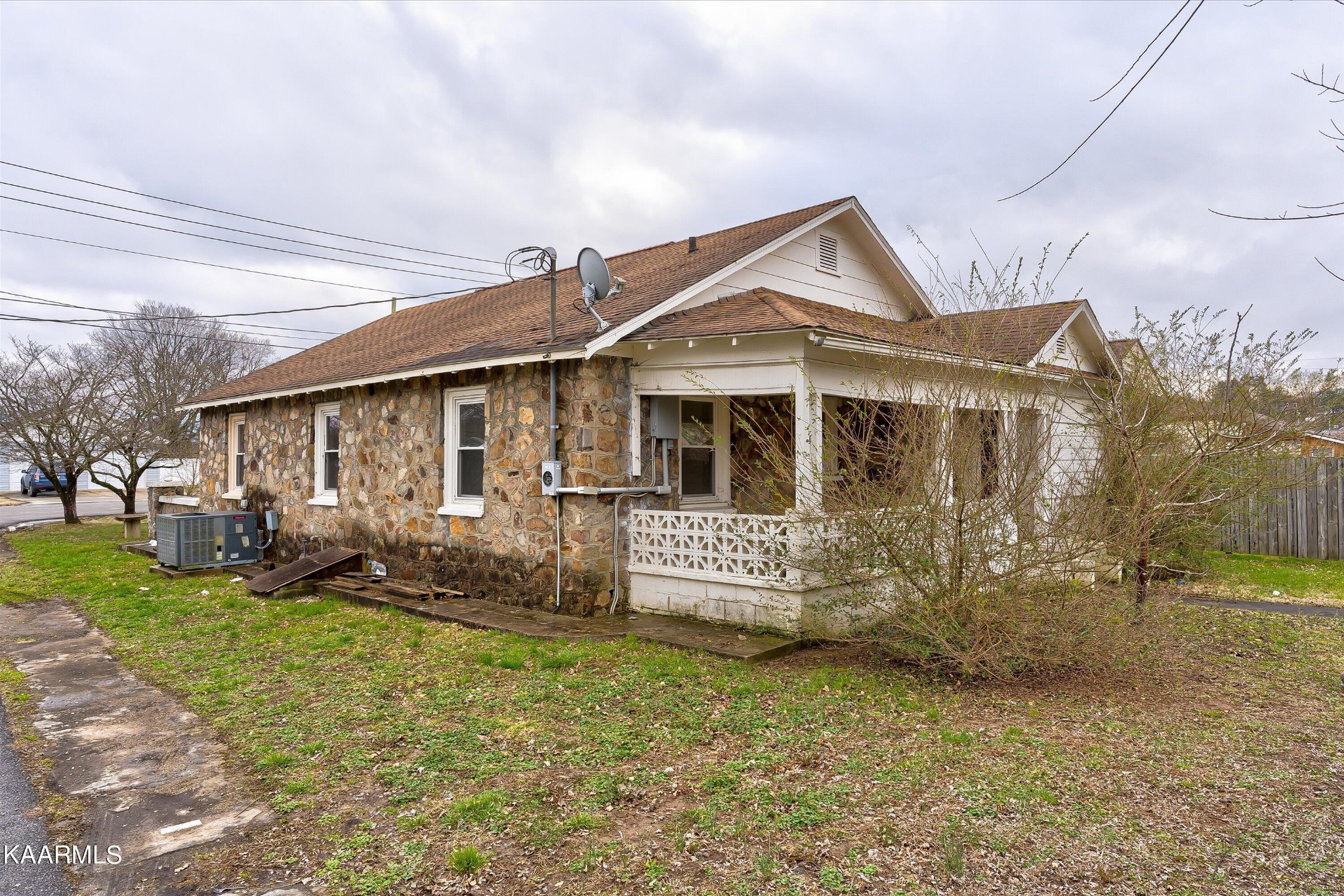 151 Douglas Avenue Newport, TN 37821 - Photo 24 of 27