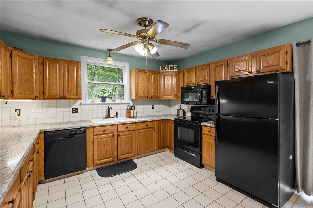 14 Jackson Schoolhouse Road Glocester, RI 02814 - Photo 9 of 31 Gallery Image 9