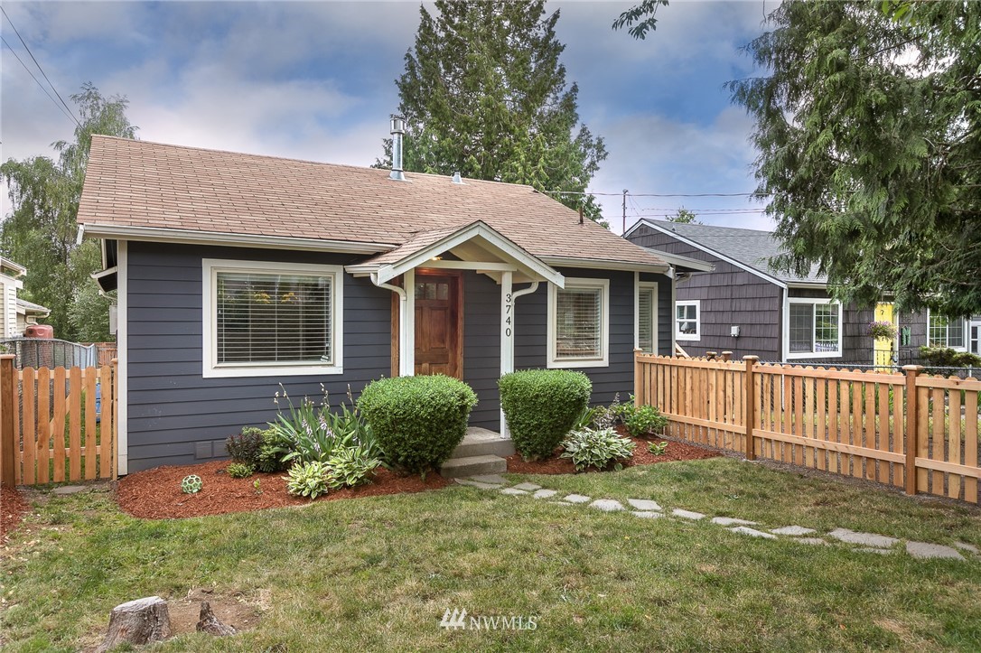 3740 Southwest 100th Street Seattle, WA 98146 - Photo 1 of 20 Gallery Image 1