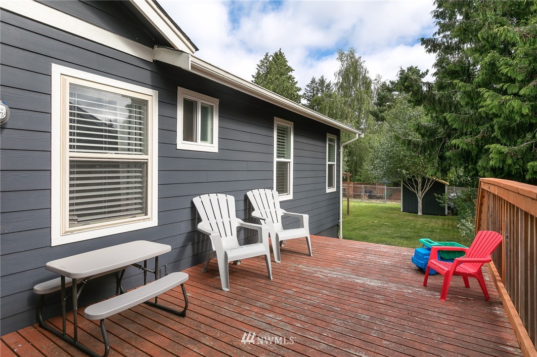 3740 Southwest 100th Street Seattle, WA 98146 - Photo 17 of 20 Gallery Image 17