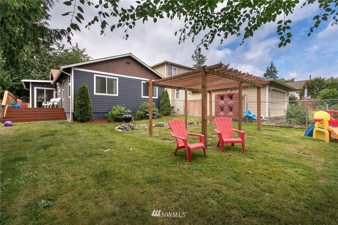 3740 Southwest 100th Street Seattle, WA 98146 - Photo 18 of 20 Gallery Image 18