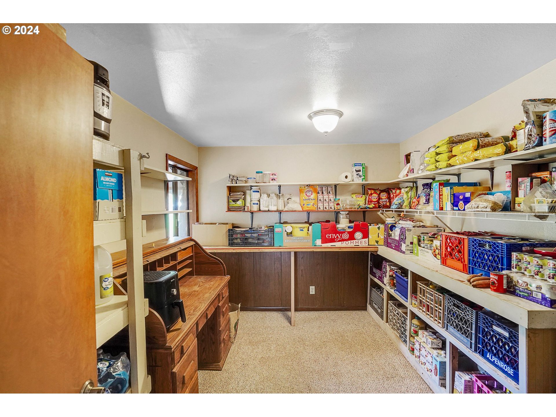 3999 Northeast Timber Silverton, OR 97381 - Photo 17 of 40