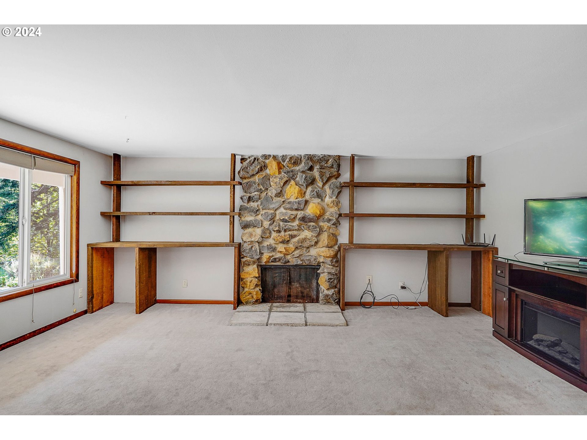 3999 Northeast Timber Silverton, OR 97381 - Photo 6 of 40