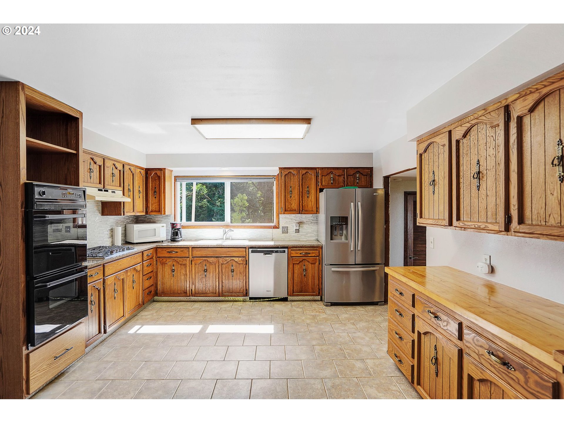 3999 Northeast Timber Silverton, OR 97381 - Photo 9 of 40