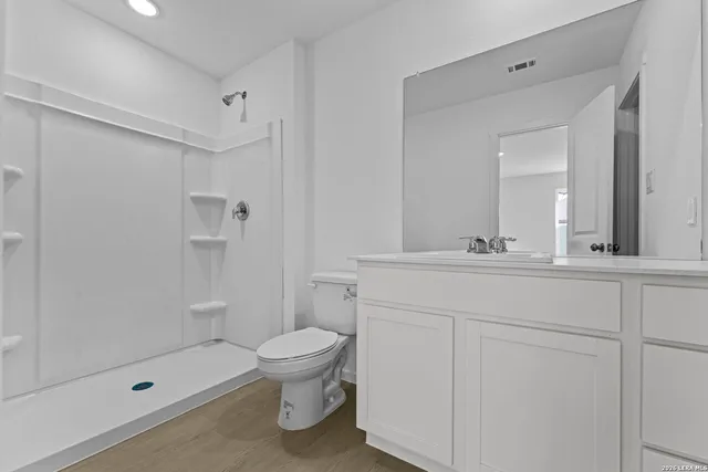 $265,000 | 109 Ellendale Place, Fredericksburg, TX 78624