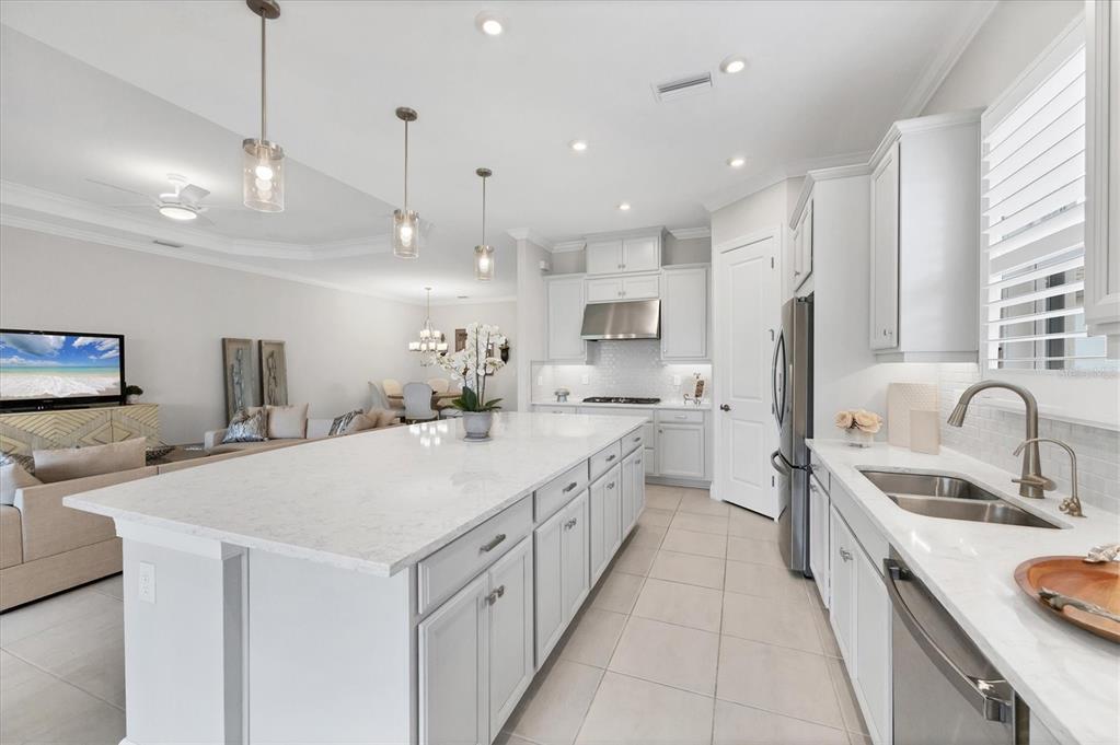 4735 Cassio Court Bradenton, FL 34211 - Photo 13 of 100