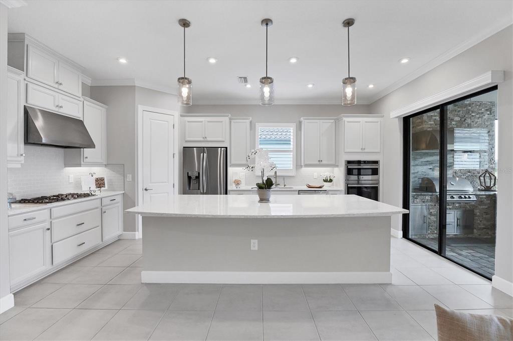 4735 Cassio Court Bradenton, FL 34211 - Photo 9 of 100