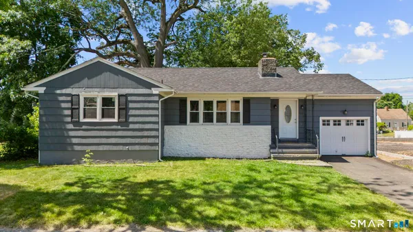 $375,000 | 166 Collis Street, West Haven, CT 06516