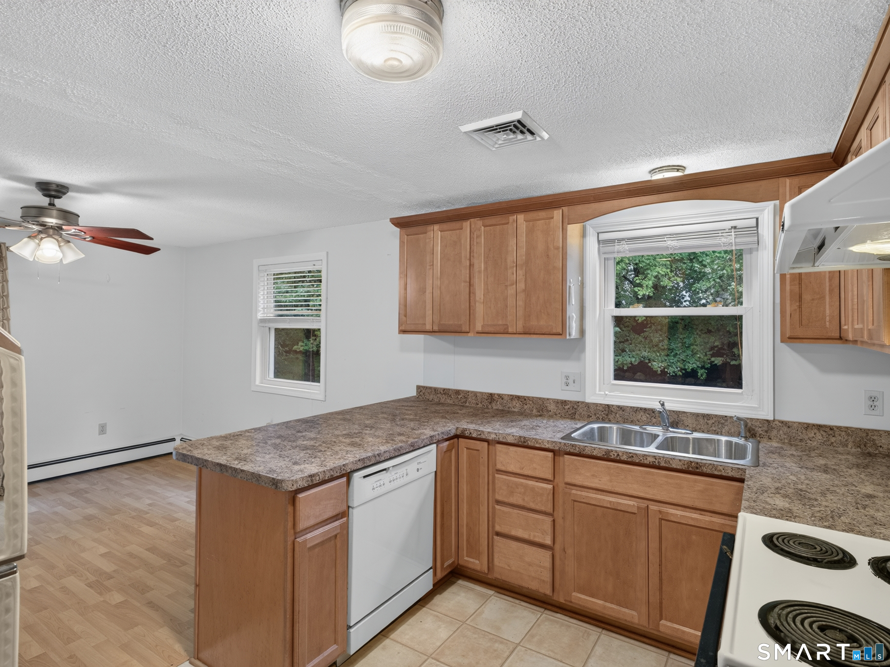 198 Spicer Hill Road Ledyard, CT 06339 - Photo 7 of 24