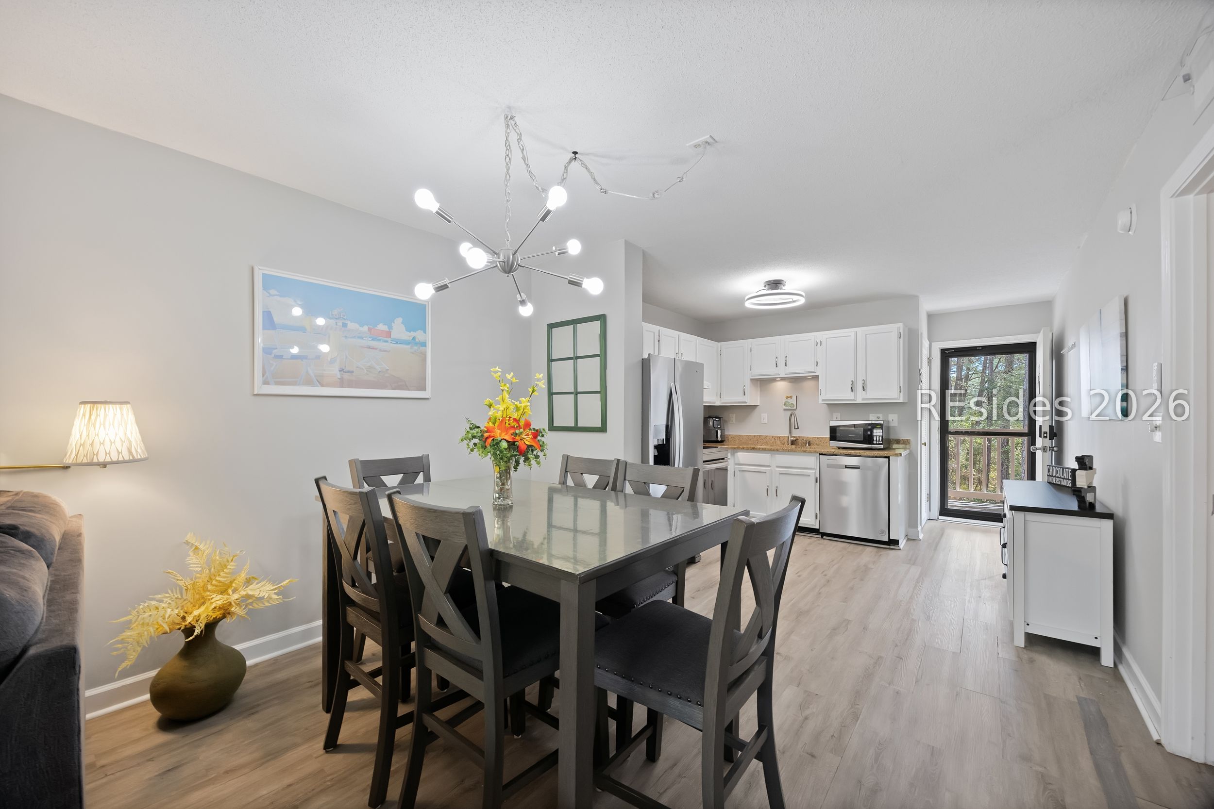 239 Beach City Road, Unit 1317 Hilton Head Island, SC 29926 - Photo 3 of 23 Dining area seats six comfortably.