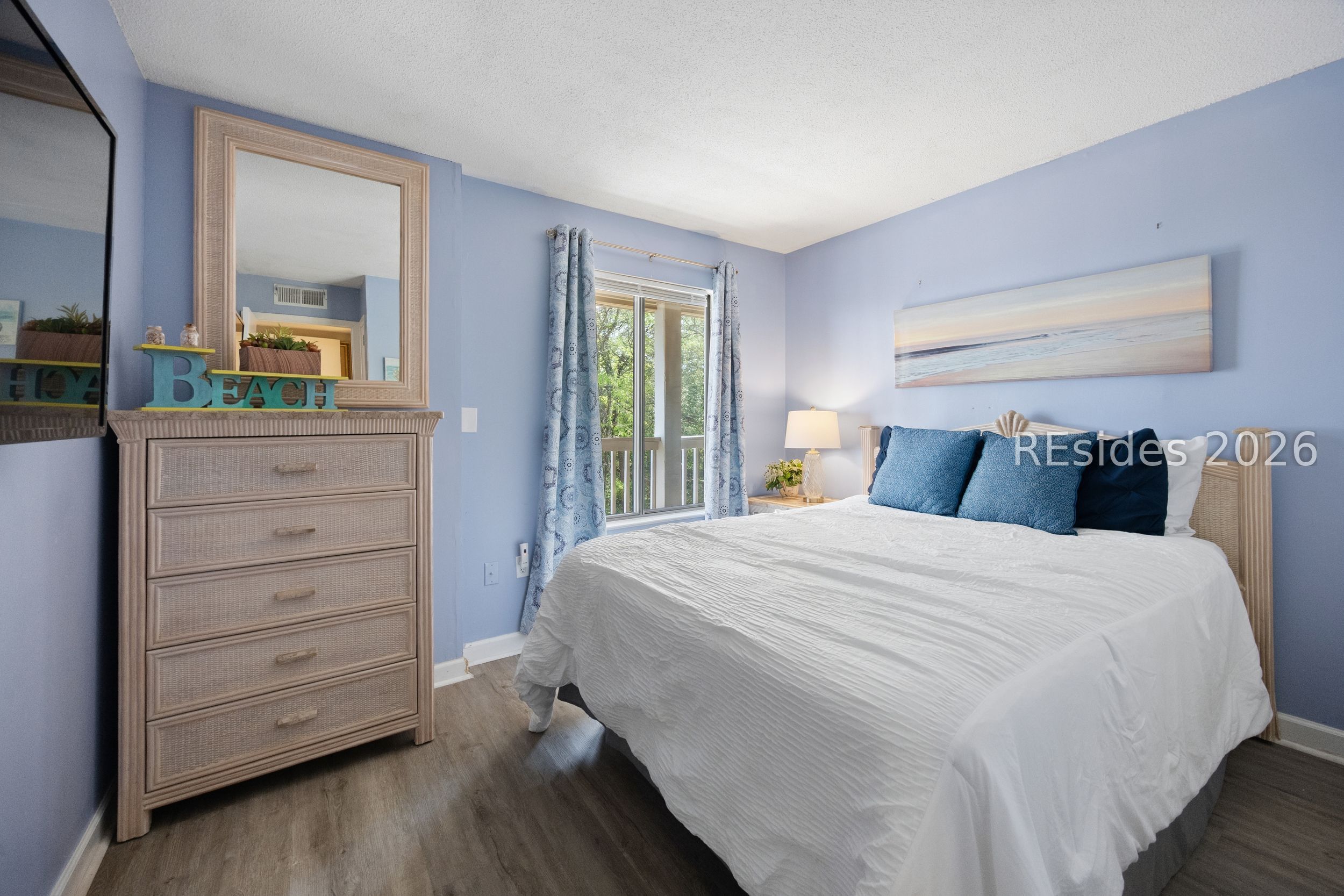 239 Beach City Road, Unit 1317 Hilton Head Island, SC 29926 - Photo 9 of 23 Generous guest suite with a wooded view.