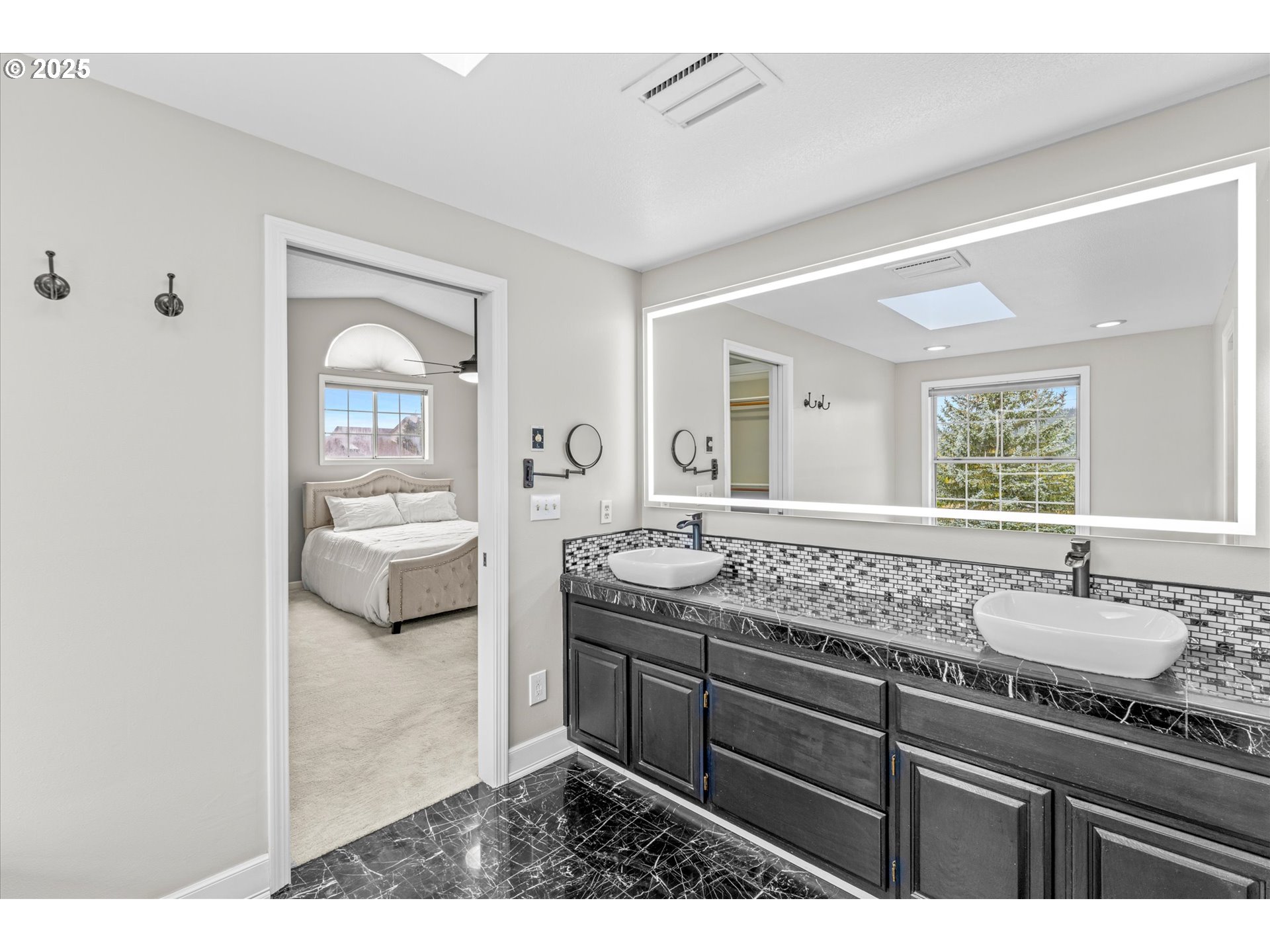 2607 Southwest Pleasant View Drive Gresham, OR 97080 - Photo 27 of 48