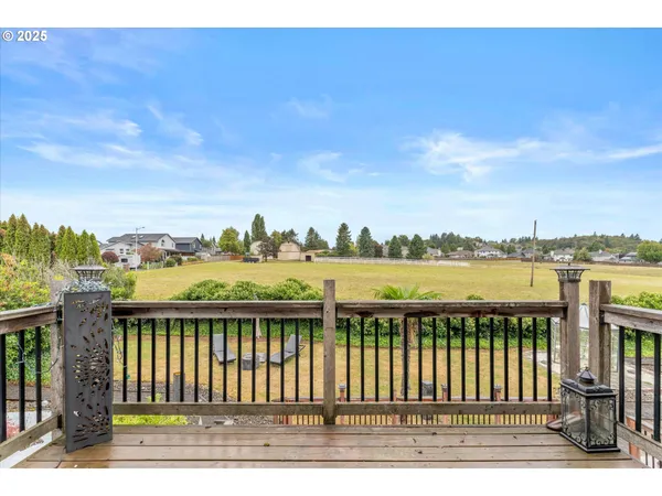 $1,500,000 | 2607 Southwest Pleasant View Drive, Gresham, OR 97080