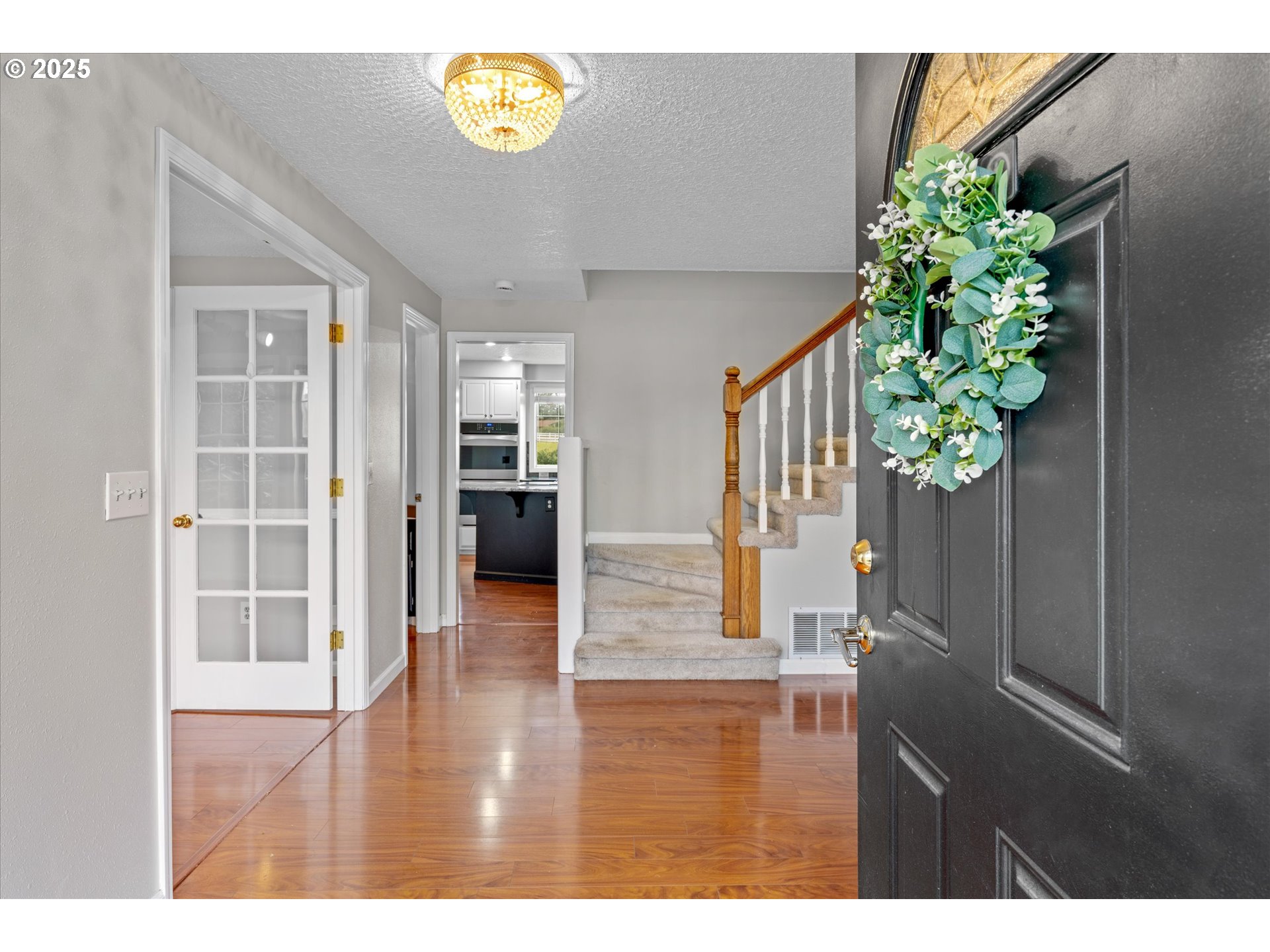 2607 Southwest Pleasant View Drive Gresham, OR 97080 - Photo 7 of 48