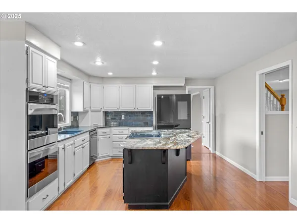$1,500,000 | 2607 Southwest Pleasant View Drive, Gresham, OR 97080