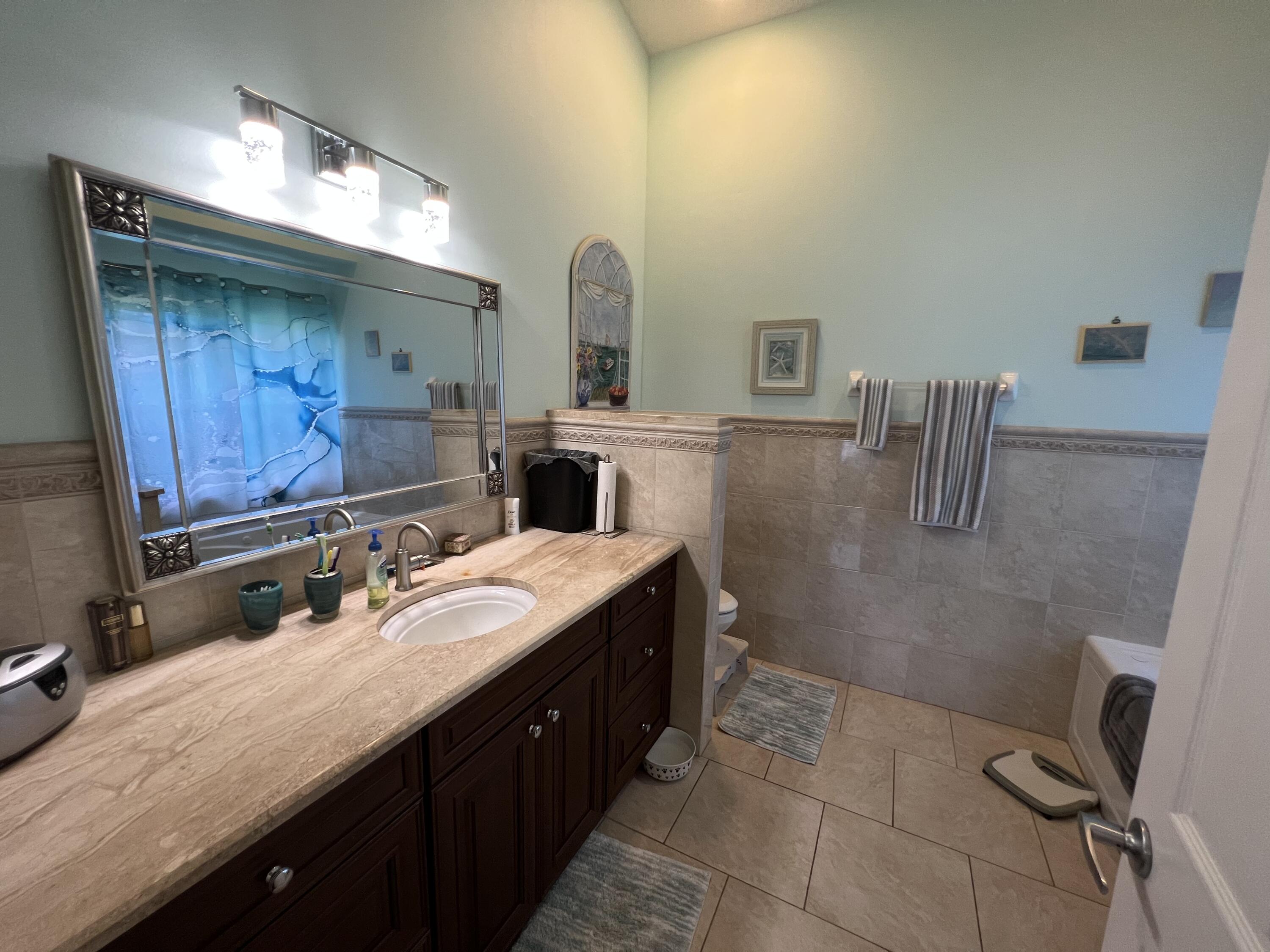 12439 86th Road North The Acreage, FL 33412 - Photo 19 of 54 6BA12F49-C180-44BE-A732-8850178C4F91