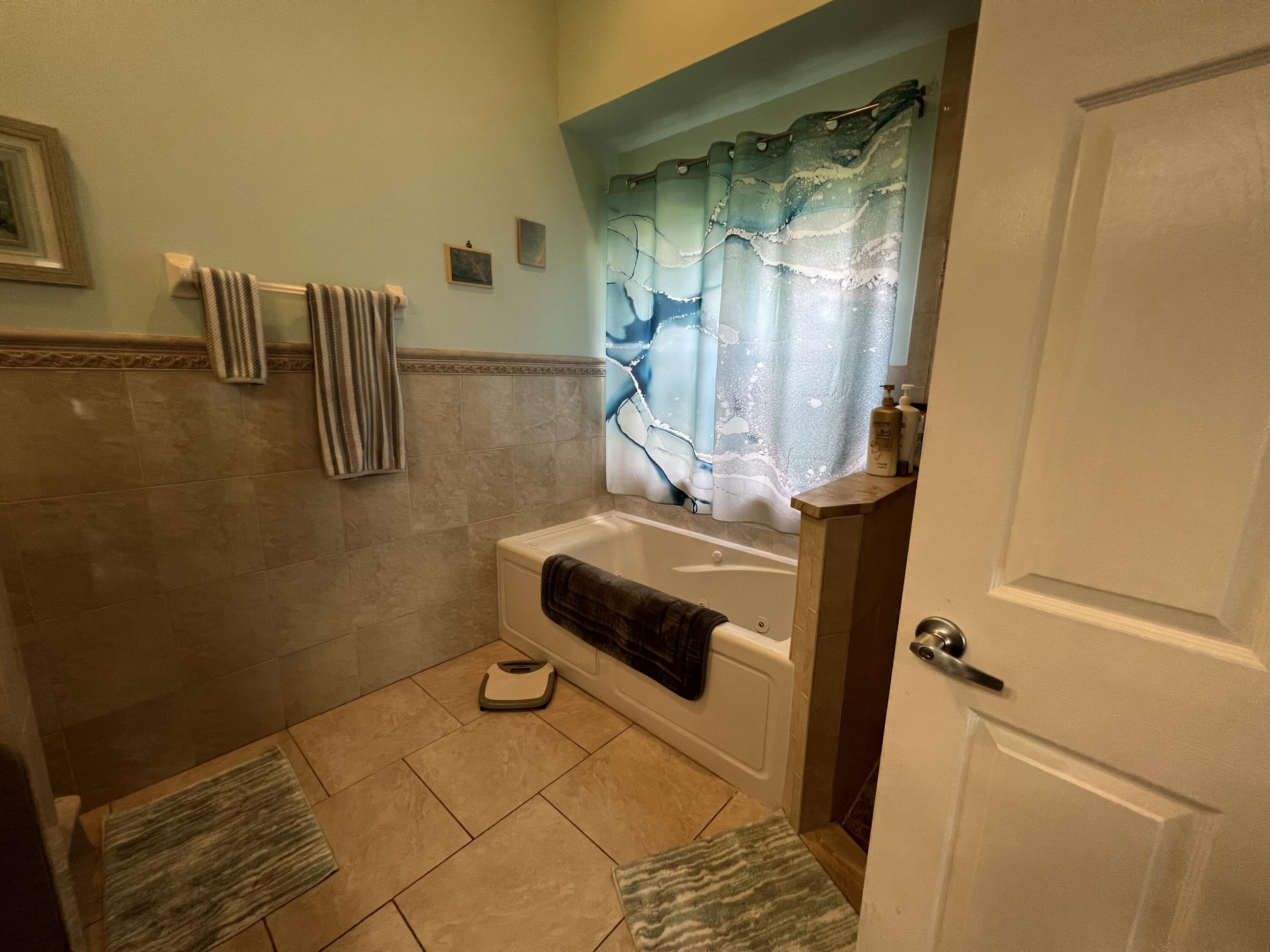 12439 86th Road North The Acreage, FL 33412 - Photo 21 of 54 01676C74-E6B9-46E8-88CE-1907F31364D3