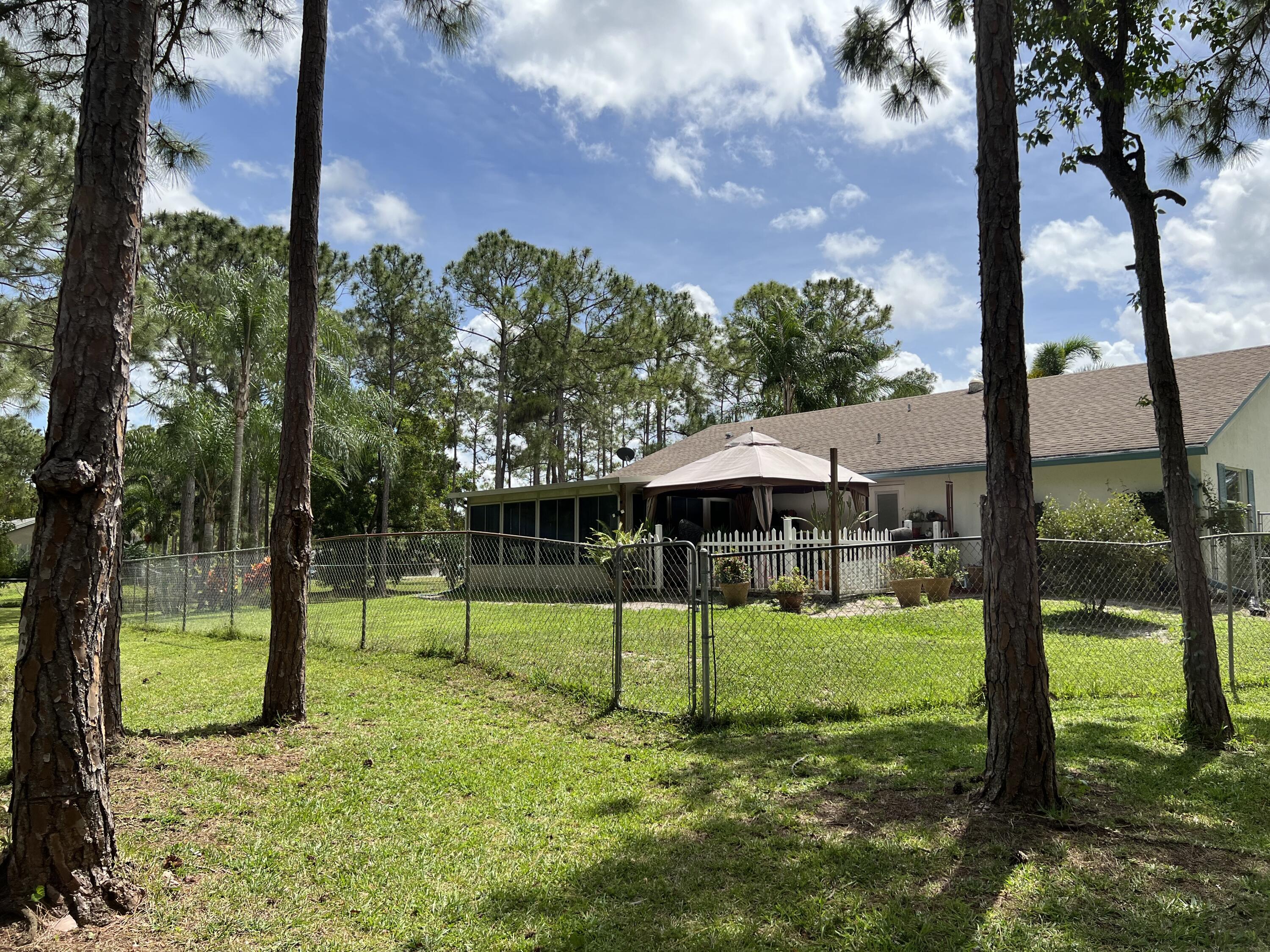 12439 86th Road North The Acreage, FL 33412 - Photo 9 of 54 08ABD010-2908-42D0-939C-7F53419B409B
