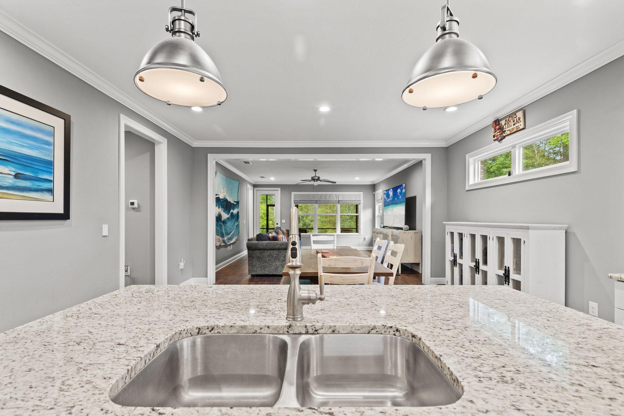 140 Pintail Boulevard Freeport, FL 32439 - Photo 13 of 69 140 Pintail Blvd, Freeport, FL 32439, US