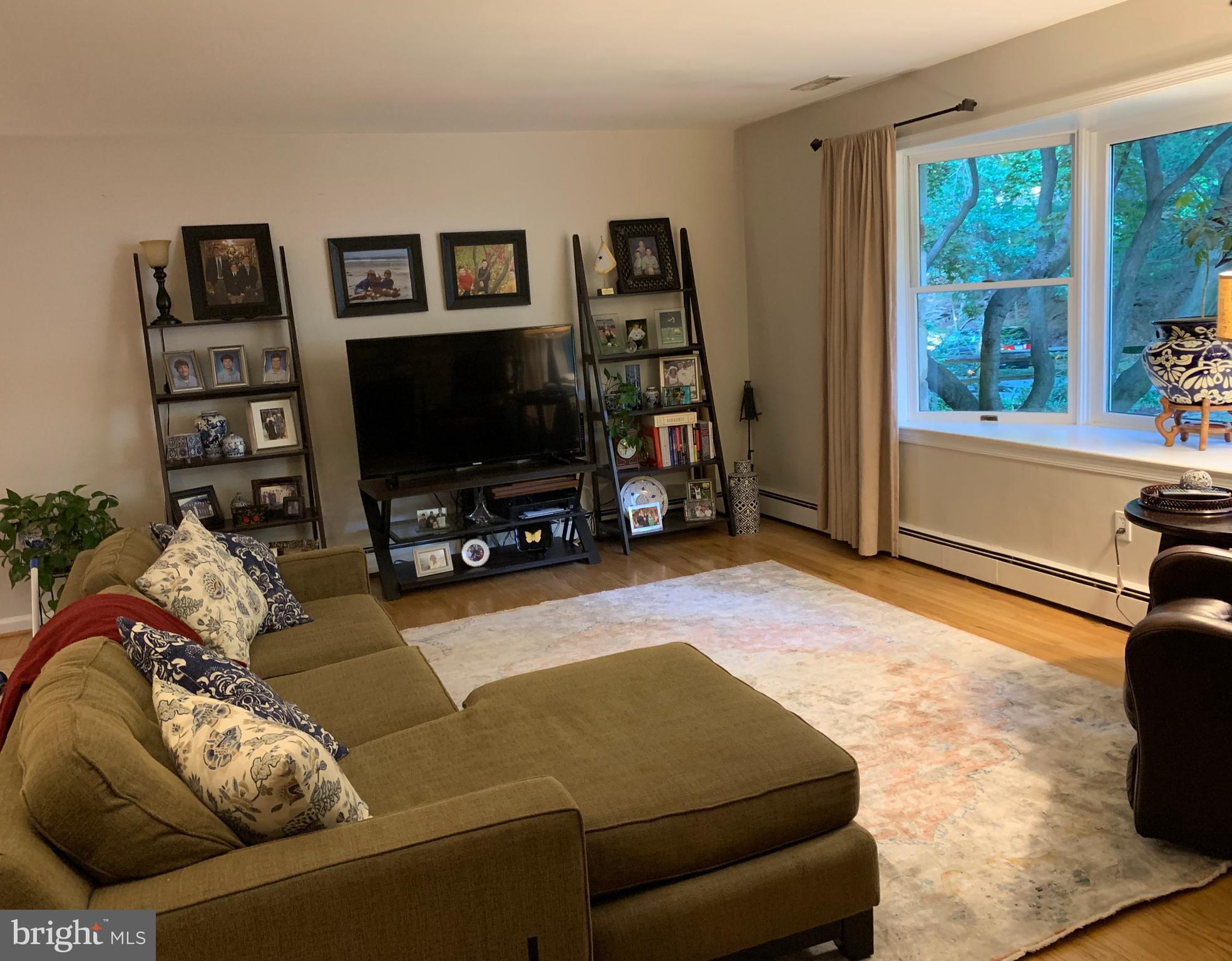 1078 Old Ford Road Huntingdon Valley, PA 19006 - Photo 5 of 25