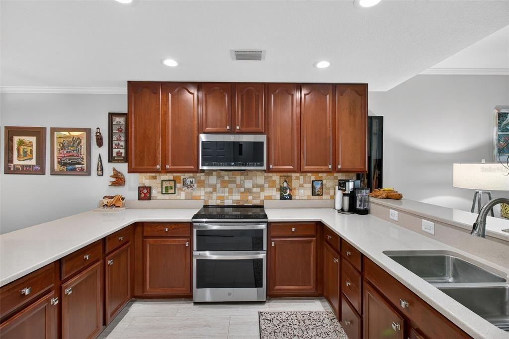 10002 Key Haven Road, Unit 204 Seminole, FL 33777 - Photo 26 of 73