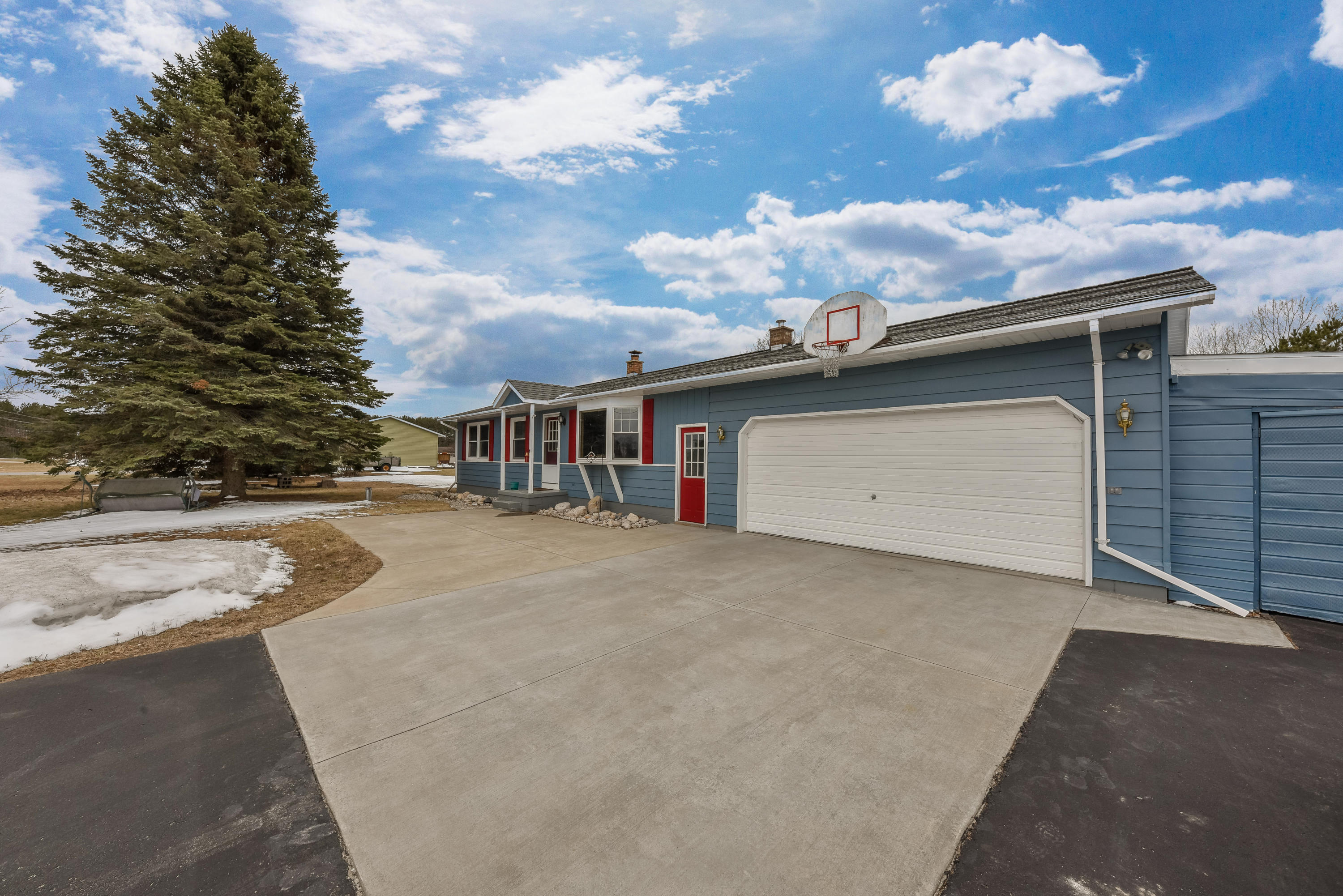 676 Krys Road Gaylord, MI 49735 - Photo 29 of 32 Gallery Image 29