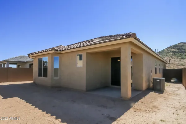 $1,930 | 1604 Flintlock Drive, San Tan Valley, AZ 85144