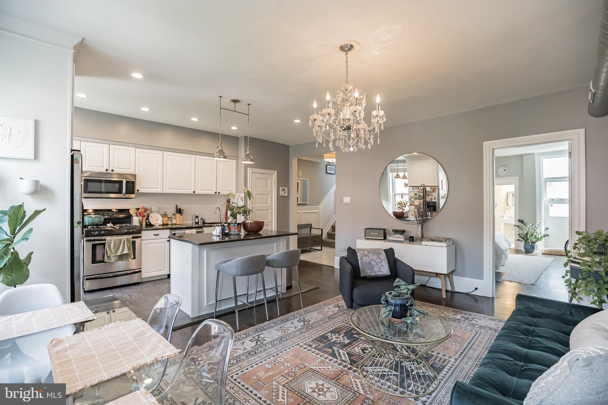 1624 Spruce Street, Unit 3F Philadelphia, PA 19103 - Photo 3 of 15