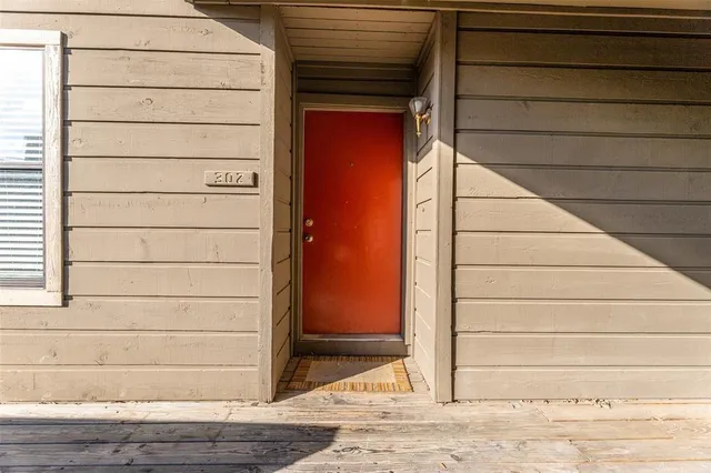 $3,000 | 3506 Speedway, Unit 302, Austin, TX 78705