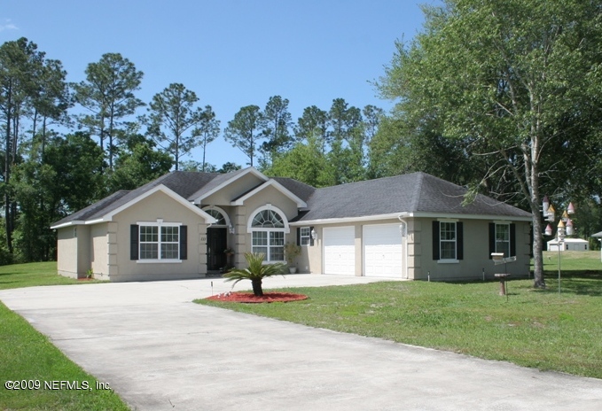 111 Confederate Point Road Palatka, FL 32177 - Photo 1 of 13 front of home