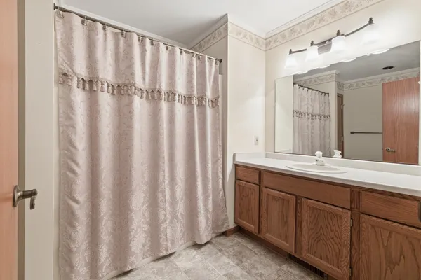 $309,000 | 496 Glacier Pass, Slinger, WI 53086