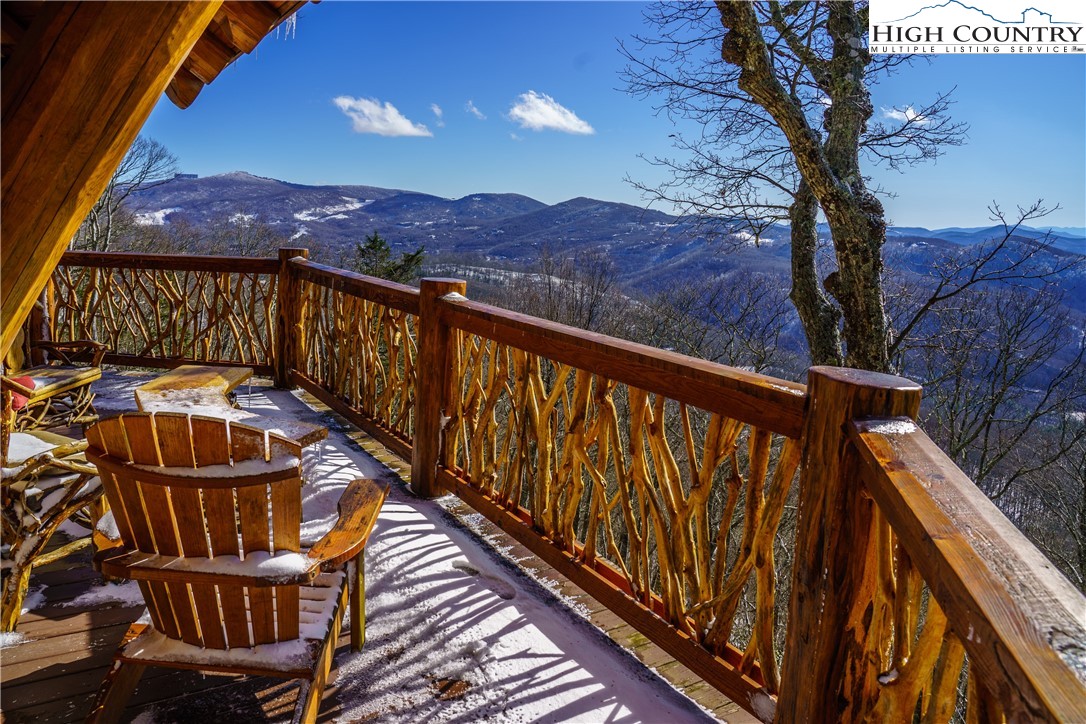 5 Eagles Nest Trail Banner Elk, NC 28604 - Photo 17 of 36 a view of street from a balcony