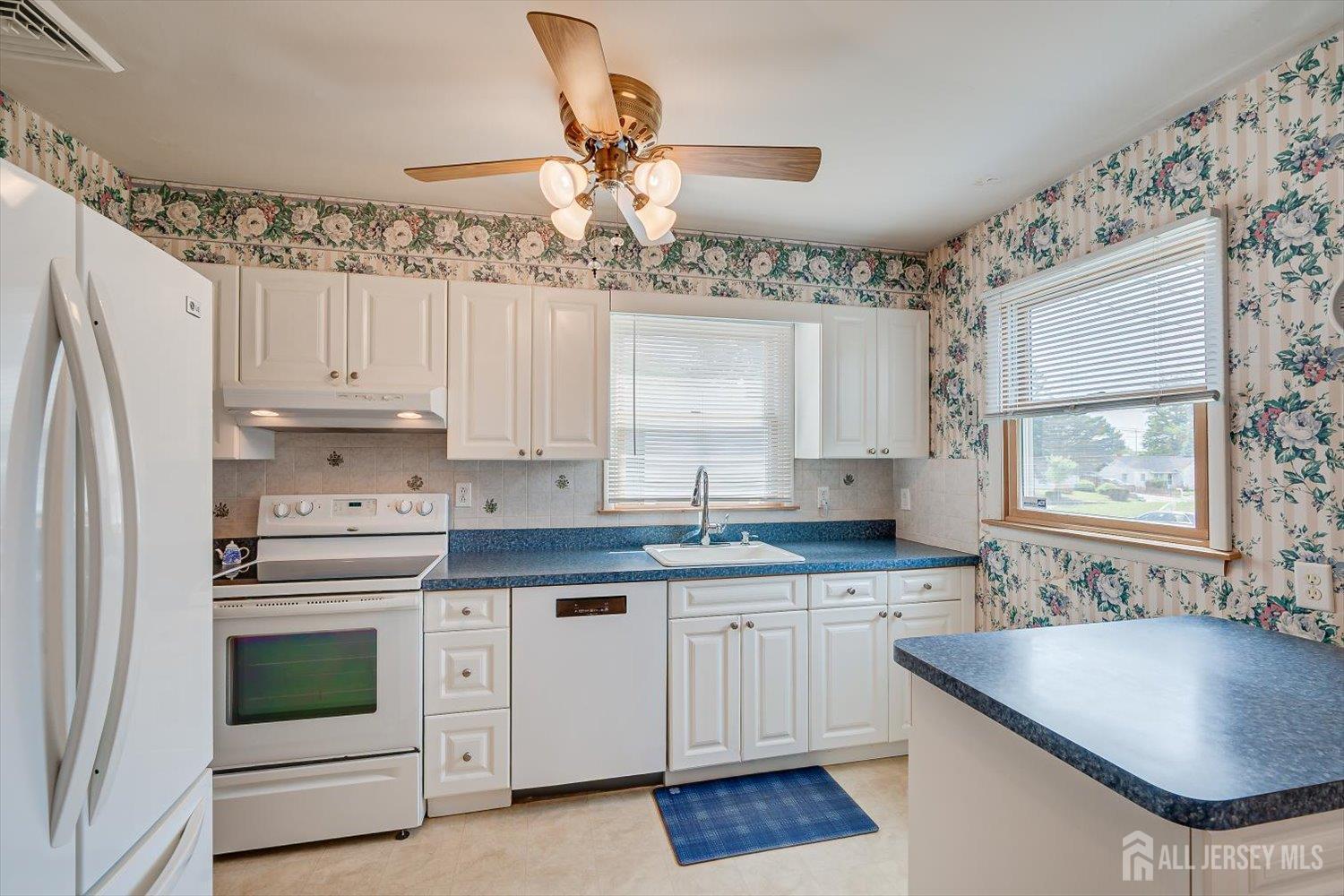 30 Walnut Street Edison, NJ 08817 - Photo 18 of 45