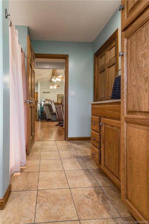 310 Graebe Road Charlestown, IN 47111 - Photo 14 of 36 Gallery Image 14