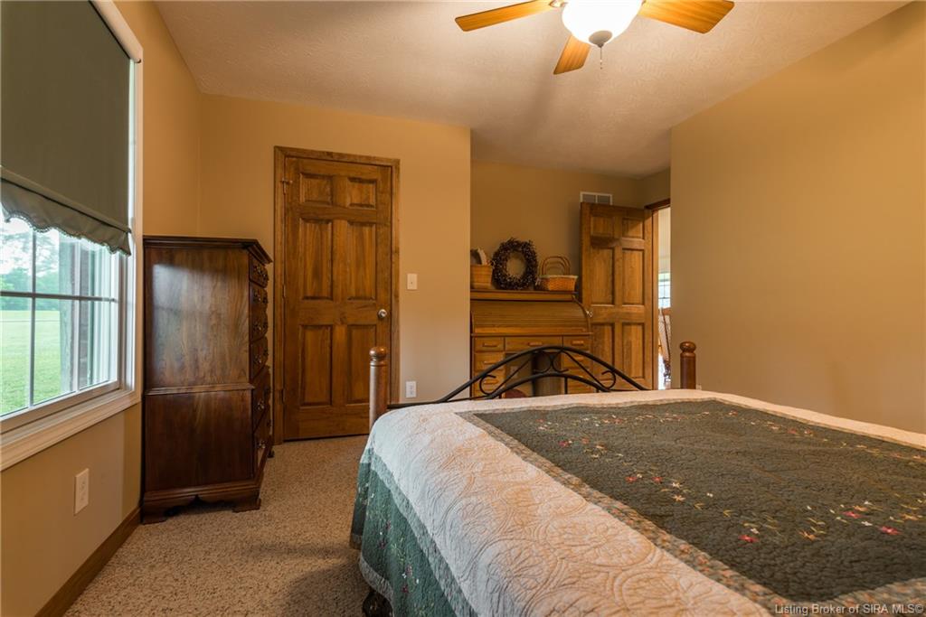 310 Graebe Road Charlestown, IN 47111 - Photo 16 of 36 Gallery Image 16