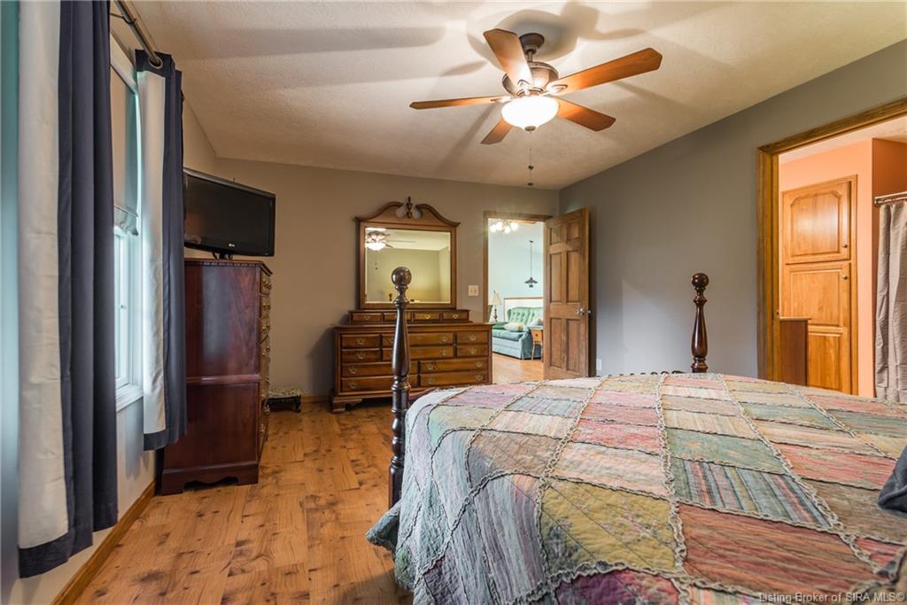 310 Graebe Road Charlestown, IN 47111 - Photo 18 of 36 Gallery Image 18